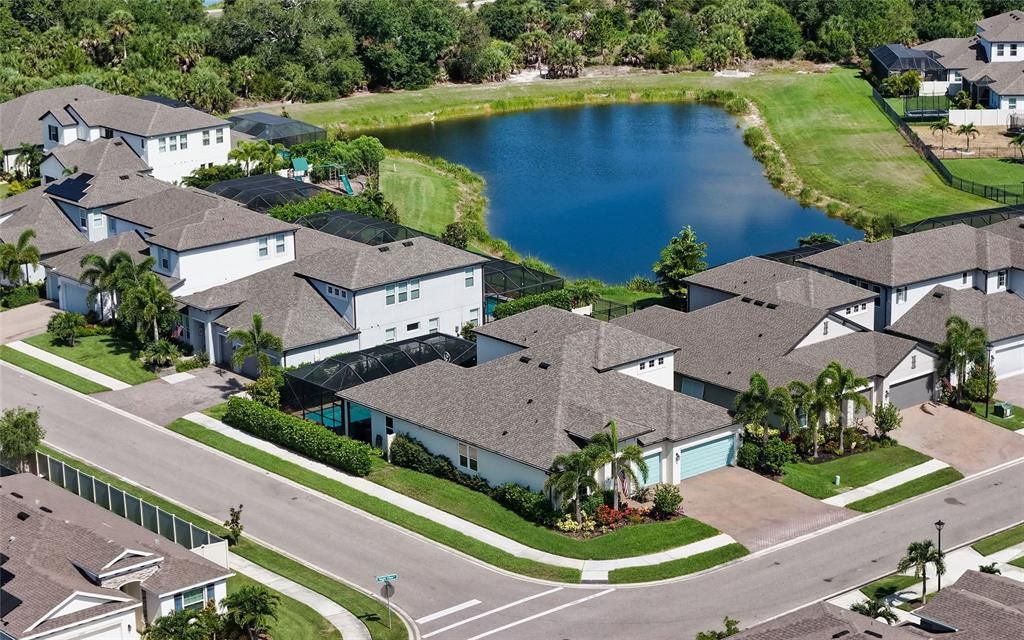 En Venta: $995,000 (4 camas, 4 baños, 3182 Pies cuadrados)