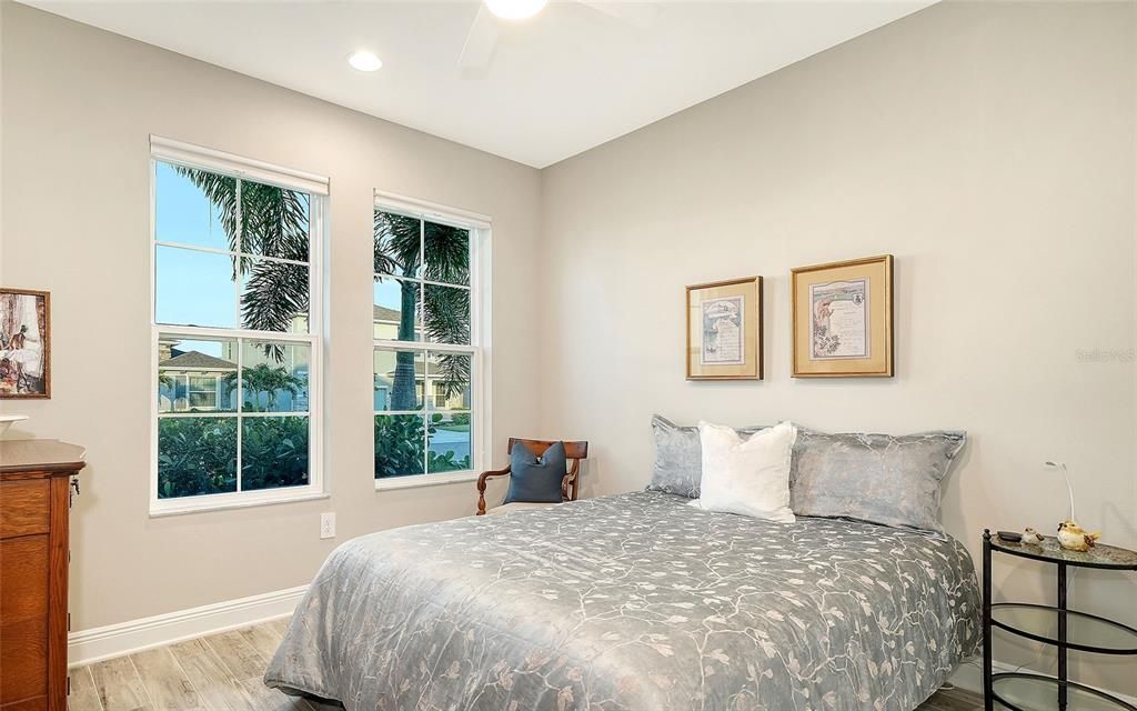 En Venta: $995,000 (4 camas, 4 baños, 3182 Pies cuadrados)