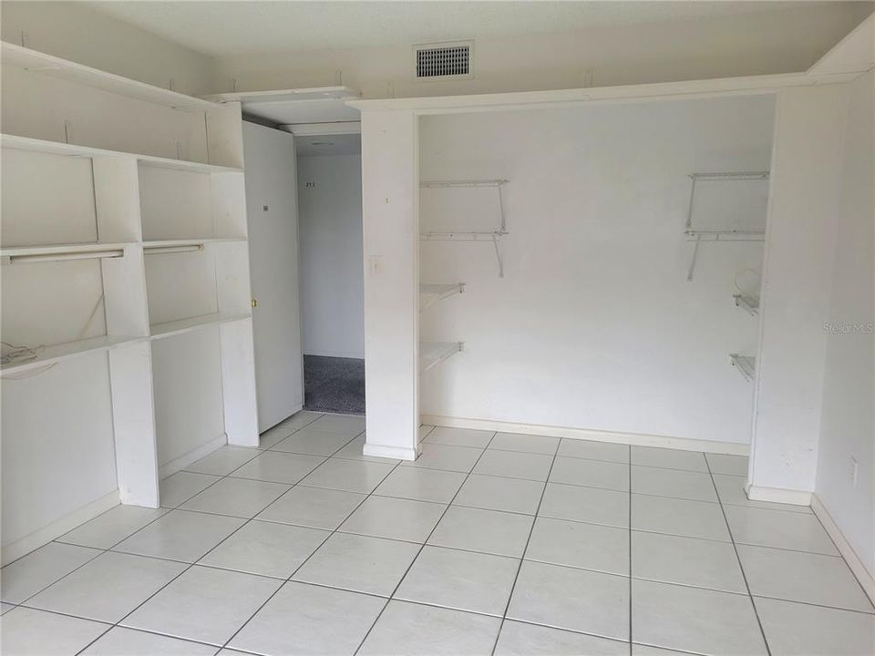 For Sale: $240,000 (3 beds, 2 baths, 1820 Square Feet)