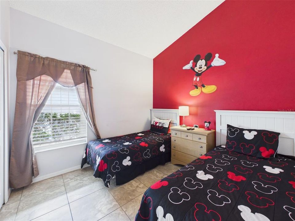 For Sale: $329,900 (3 beds, 2 baths, 1130 Square Feet)
