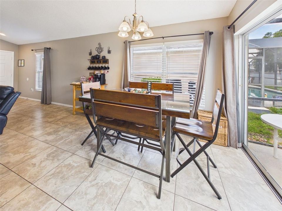 For Sale: $329,900 (3 beds, 2 baths, 1130 Square Feet)
