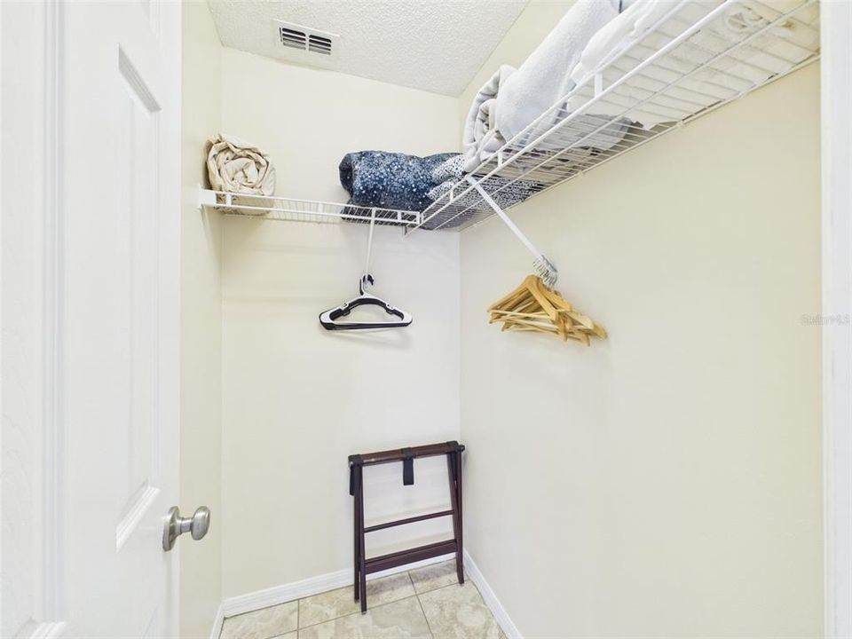 For Sale: $329,900 (3 beds, 2 baths, 1130 Square Feet)