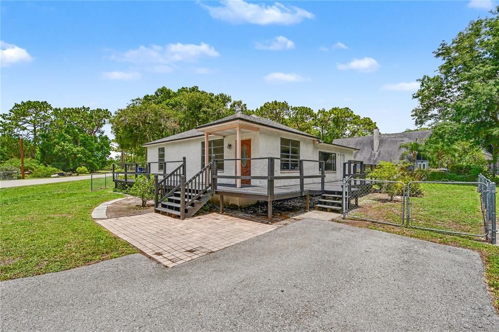 For Sale: $685,000 (4 beds, 3 baths, 2142 Square Feet)