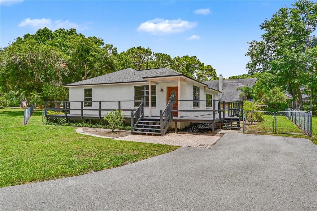 For Sale: $685,000 (4 beds, 3 baths, 2142 Square Feet)