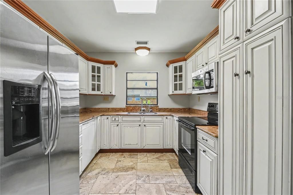 For Sale: $685,000 (4 beds, 3 baths, 2142 Square Feet)