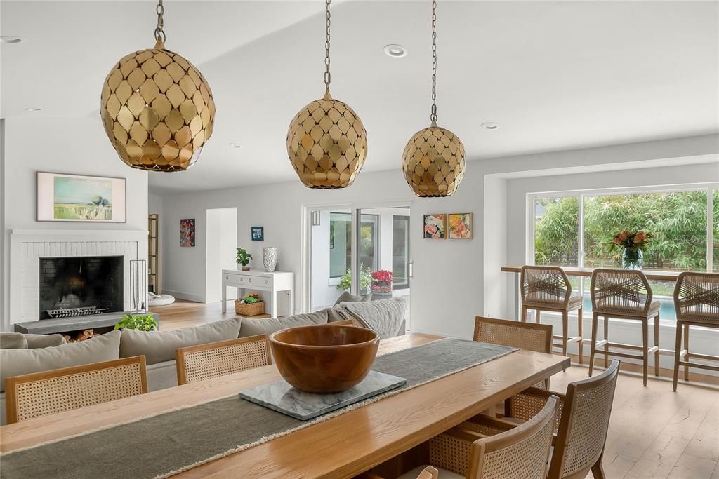 For Sale: $1,995,000 (4 beds, 3 baths, 3005 Square Feet)