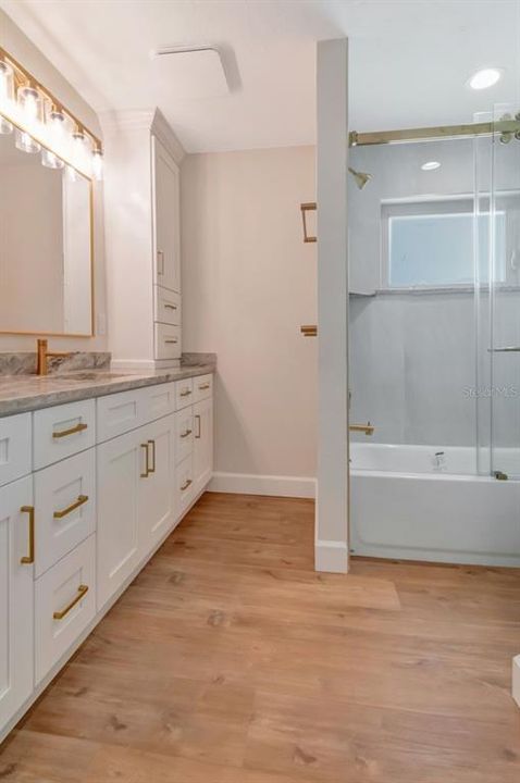 En Venta: $1,450,000 (3 camas, 4 baños, 2268 Pies cuadrados)