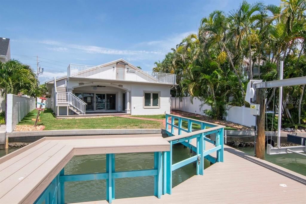 En Venta: $1,450,000 (3 camas, 4 baños, 2268 Pies cuadrados)