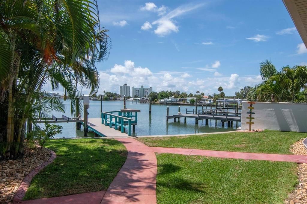 En Venta: $1,450,000 (3 camas, 4 baños, 2268 Pies cuadrados)