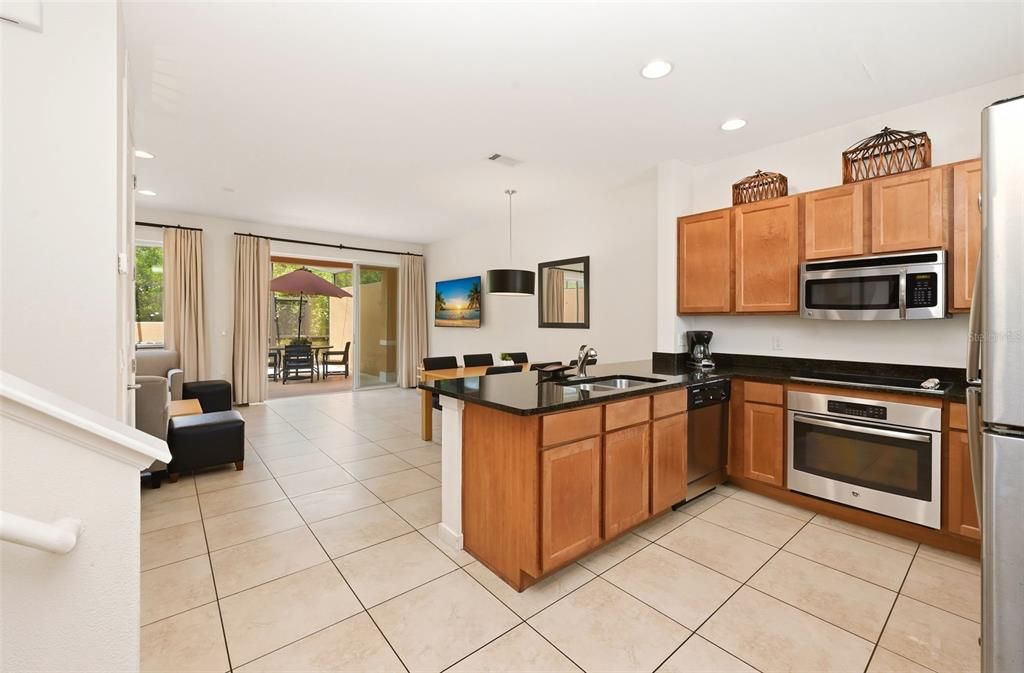 For Sale: $267,000 (2 beds, 2 baths, 1350 Square Feet)