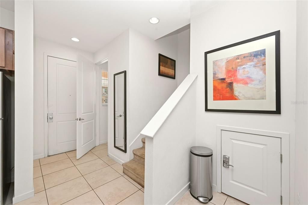 For Sale: $267,000 (2 beds, 2 baths, 1350 Square Feet)