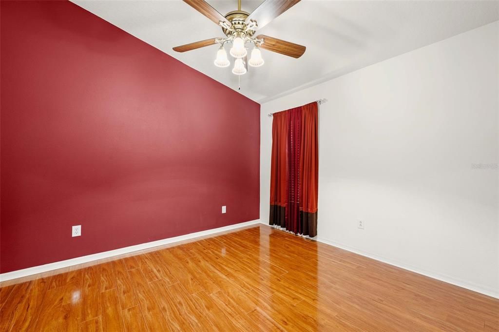 For Sale: $299,999 (3 beds, 2 baths, 1970 Square Feet)