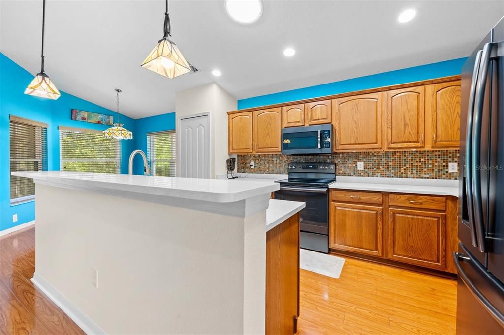 For Sale: $299,999 (3 beds, 2 baths, 1970 Square Feet)