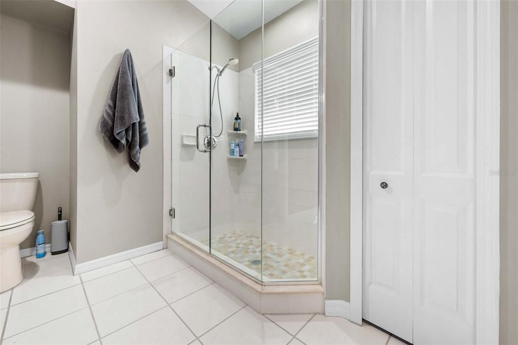 For Sale: $299,999 (3 beds, 2 baths, 1970 Square Feet)