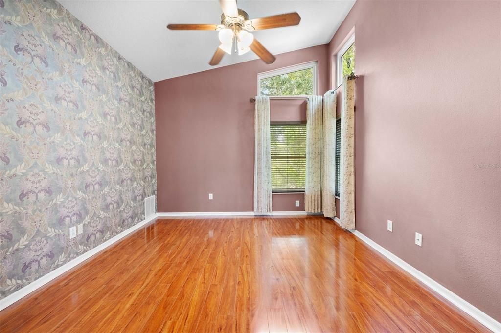 For Sale: $299,999 (3 beds, 2 baths, 1970 Square Feet)