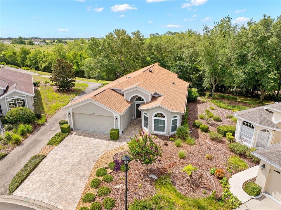 For Sale: $299,999 (3 beds, 2 baths, 1970 Square Feet)