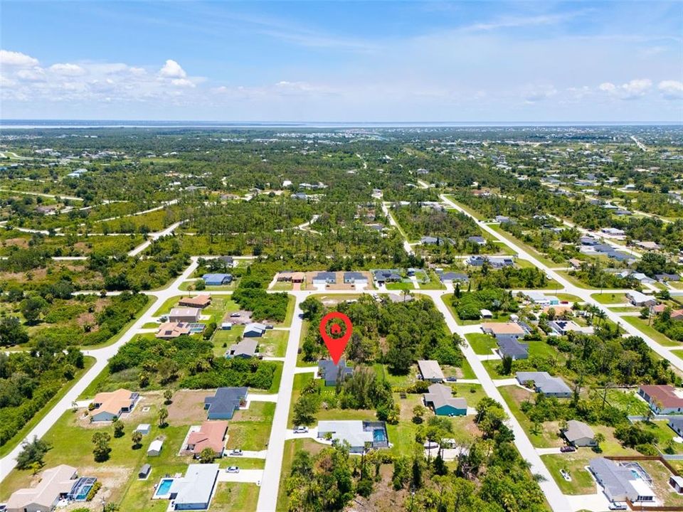 For Sale: $309,900 (3 beds, 2 baths, 1613 Square Feet)