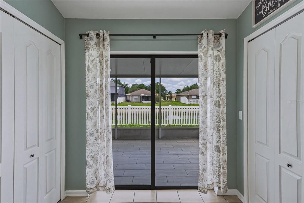 For Sale: $399,900 (4 beds, 2 baths, 1502 Square Feet)
