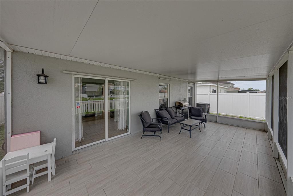 For Sale: $399,900 (4 beds, 2 baths, 1502 Square Feet)