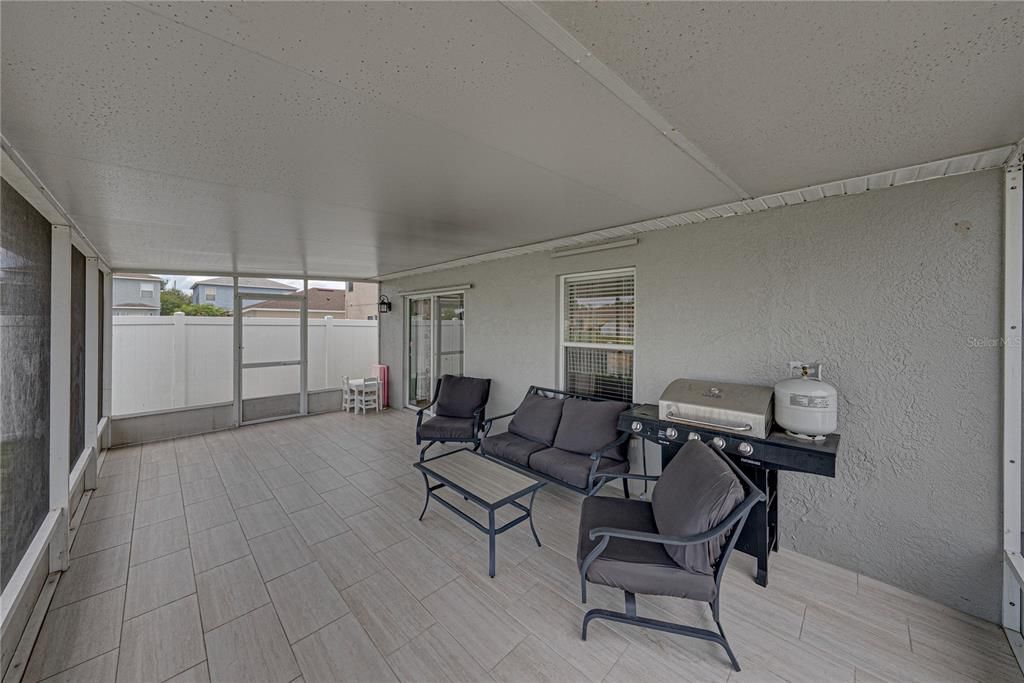For Sale: $399,900 (4 beds, 2 baths, 1502 Square Feet)