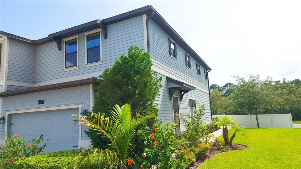 For Rent: $2,700 (3 beds, 2 baths, 1970 Square Feet)