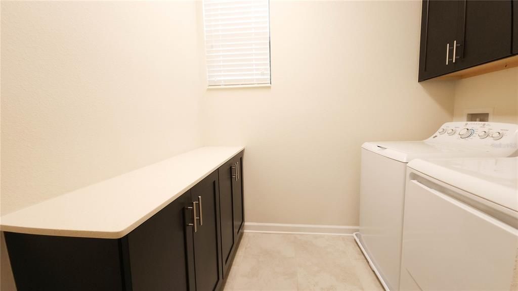 For Rent: $2,700 (3 beds, 2 baths, 1970 Square Feet)