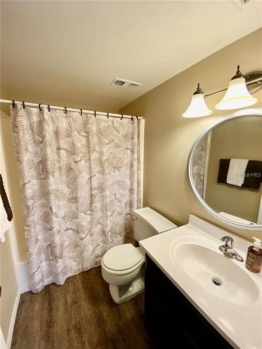 For Sale: $94,750 (2 beds, 2 baths, 1024 Square Feet)
