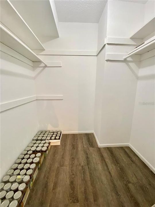 For Sale: $94,750 (2 beds, 2 baths, 1024 Square Feet)