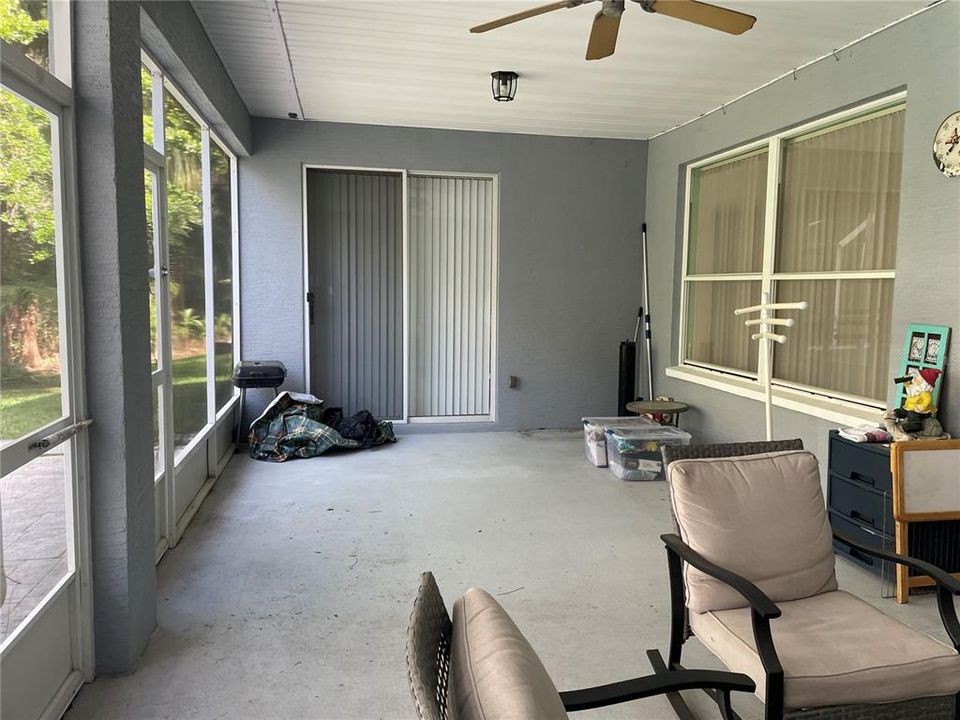 For Sale: $444,000 (4 beds, 3 baths, 2372 Square Feet)