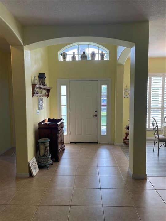 For Sale: $444,000 (4 beds, 3 baths, 2372 Square Feet)