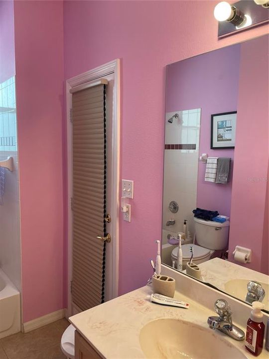 For Sale: $444,000 (4 beds, 3 baths, 2372 Square Feet)