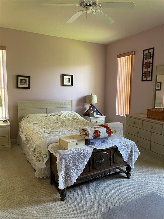 For Sale: $444,000 (4 beds, 3 baths, 2372 Square Feet)