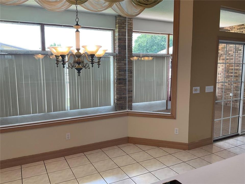 For Rent: $2,495 (3 beds, 3 baths, 2507 Square Feet)