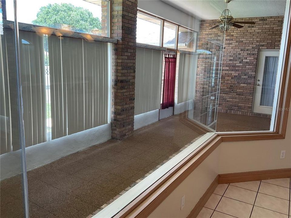 For Rent: $2,495 (3 beds, 3 baths, 2507 Square Feet)
