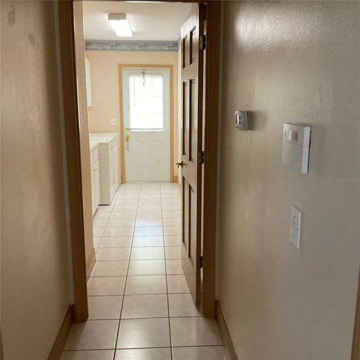 For Rent: $2,495 (3 beds, 3 baths, 2507 Square Feet)