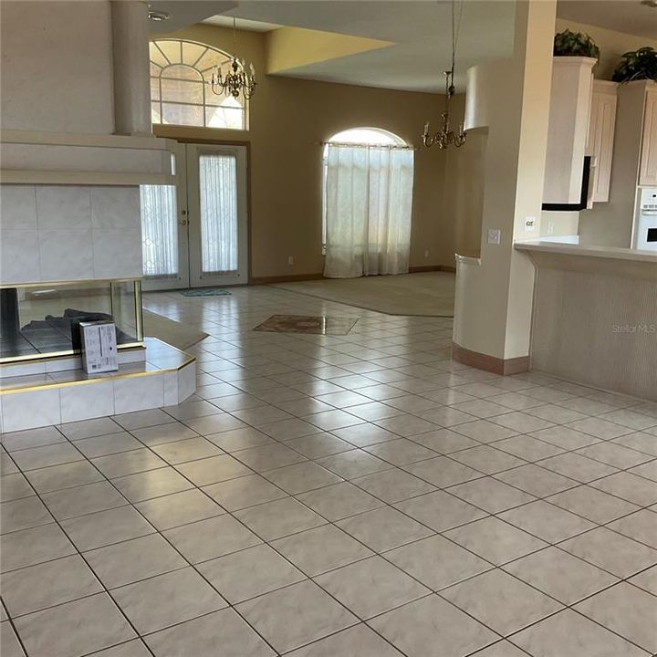 For Rent: $2,495 (3 beds, 3 baths, 2507 Square Feet)