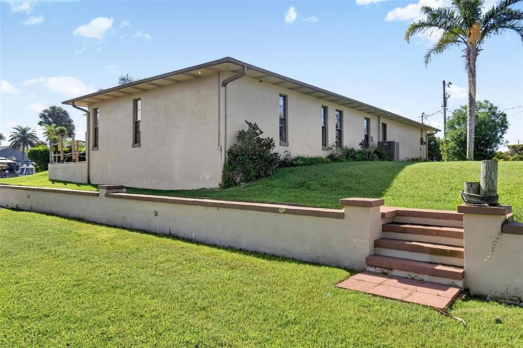 : $750,000 (3 beds, 2 baths, 2144 Square Feet)