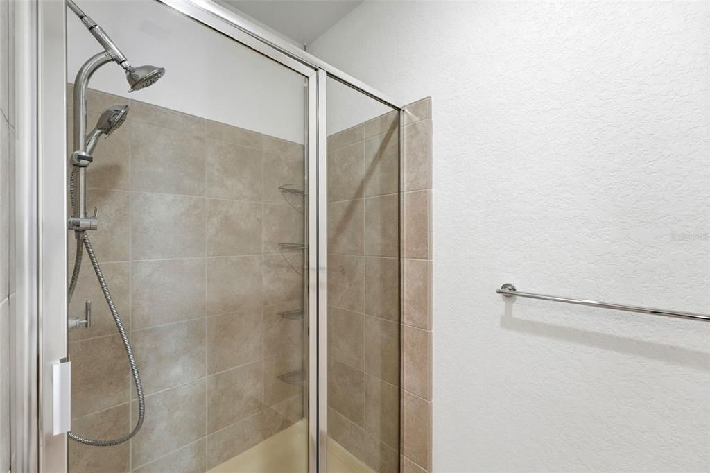 На продажу: $499,000 (2 спален, 2 ванн, 1229 Квадратных фут)