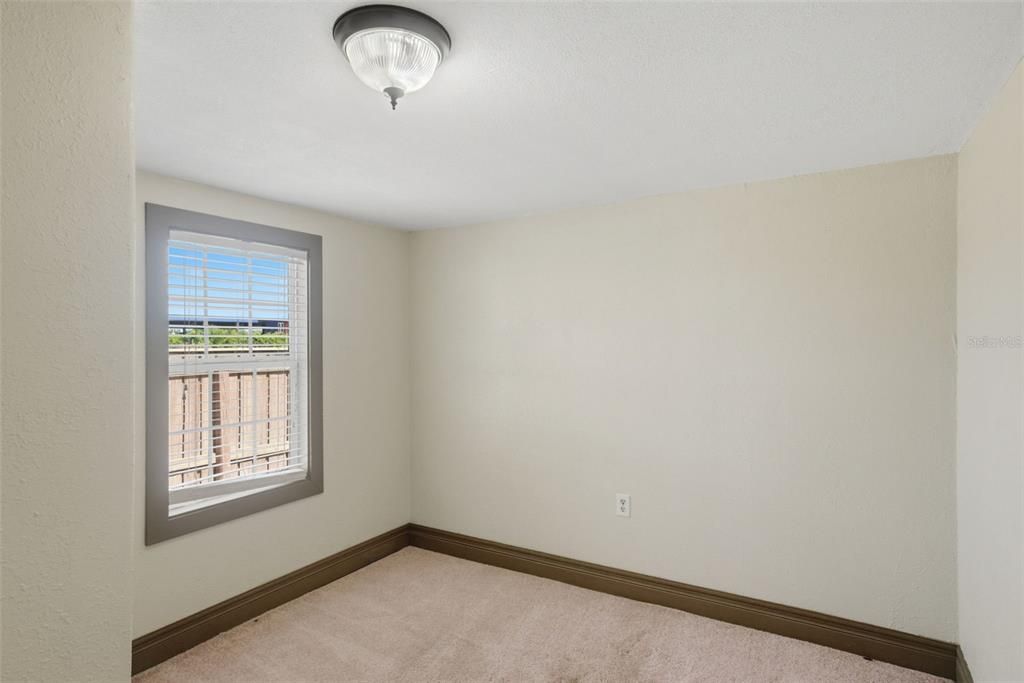 En Venta: $299,900 (4 camas, 1 baños, 1416 Pies cuadrados)