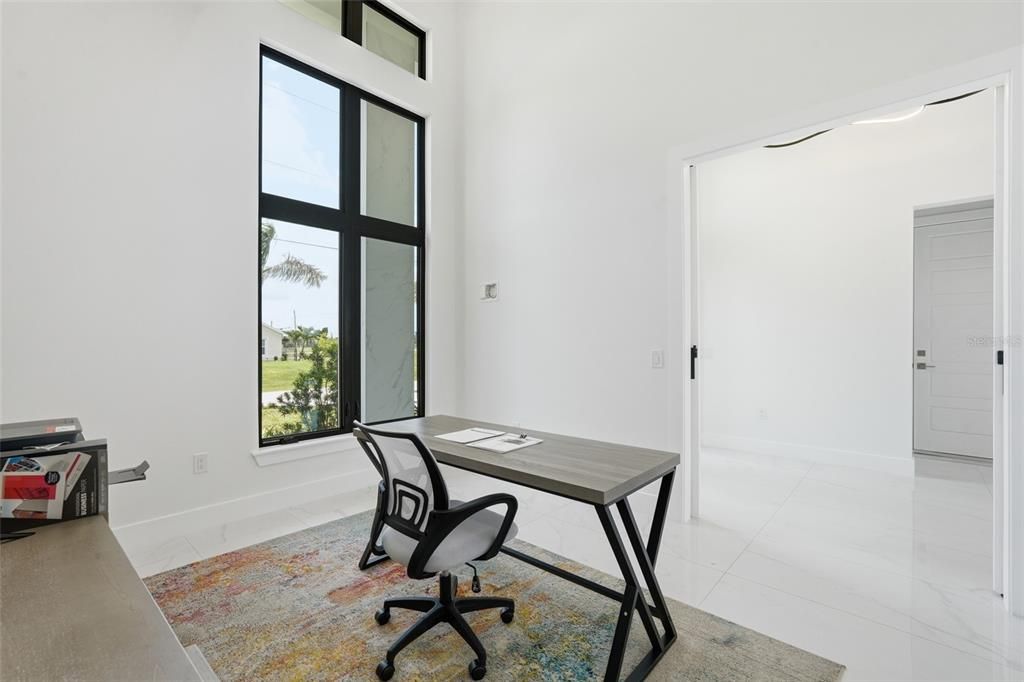 For Sale: $1,350,000 (3 beds, 3 baths, 2653 Square Feet)