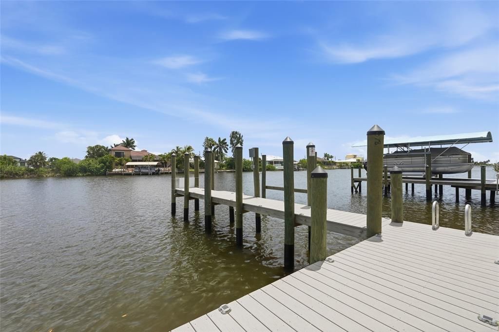 For Sale: $1,350,000 (3 beds, 3 baths, 2653 Square Feet)