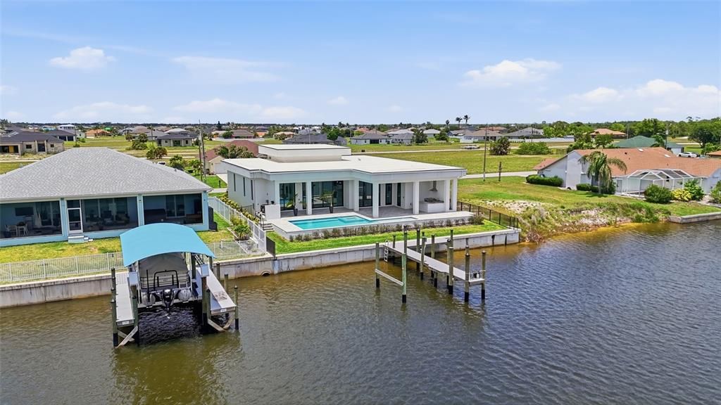 For Sale: $1,350,000 (3 beds, 3 baths, 2653 Square Feet)