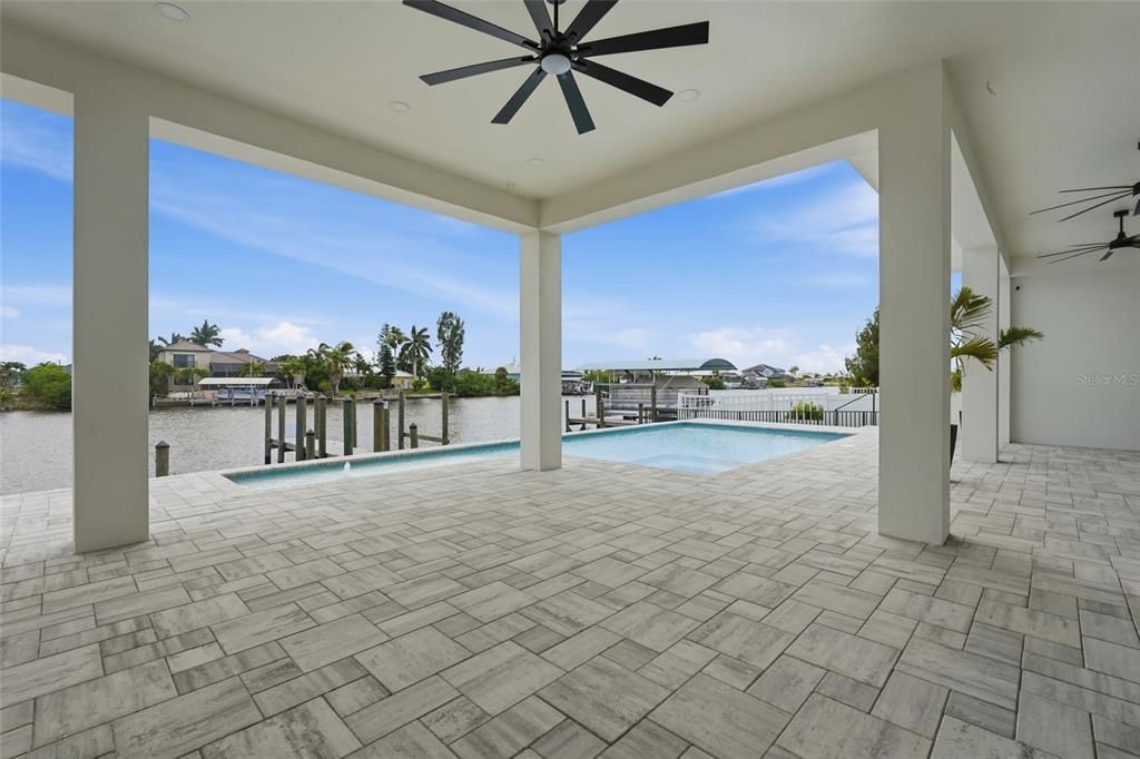 For Sale: $1,350,000 (3 beds, 3 baths, 2653 Square Feet)