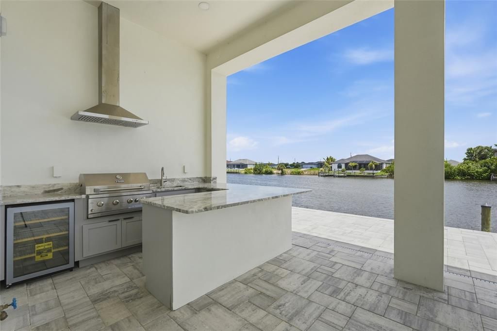 For Sale: $1,350,000 (3 beds, 3 baths, 2653 Square Feet)