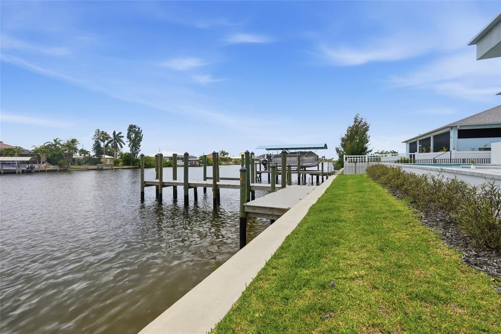 For Sale: $1,350,000 (3 beds, 3 baths, 2653 Square Feet)