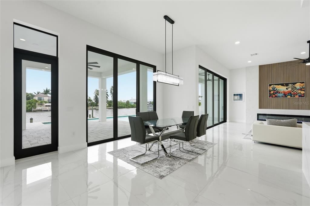 For Sale: $1,350,000 (3 beds, 3 baths, 2653 Square Feet)