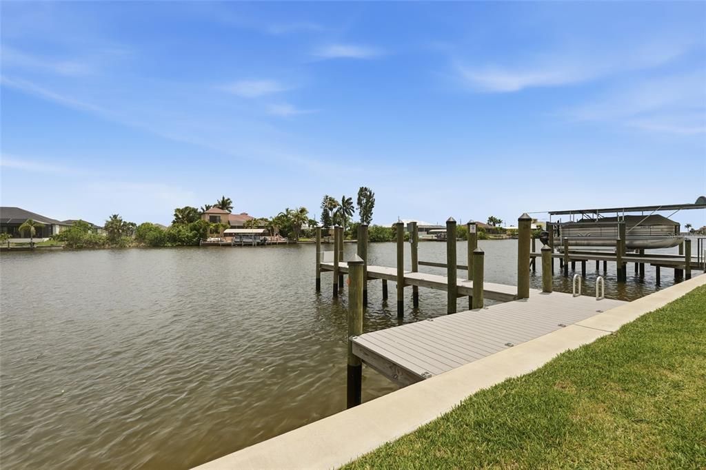 For Sale: $1,350,000 (3 beds, 3 baths, 2653 Square Feet)