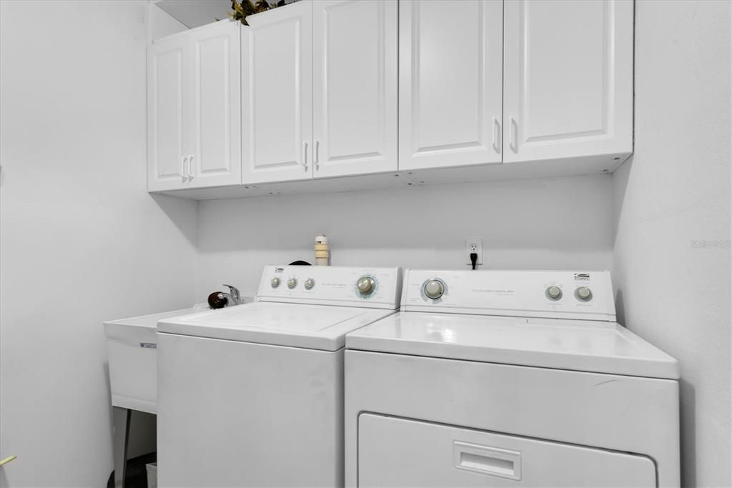 For Sale: $499,000 (2 beds, 1 baths, 1167 Square Feet)