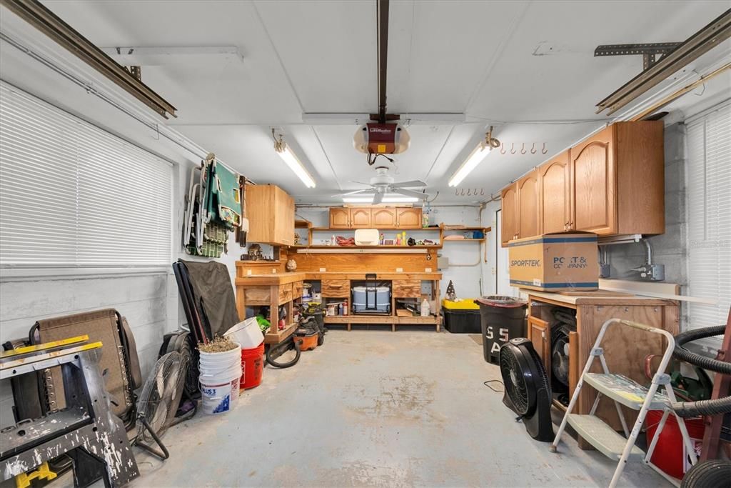 For Sale: $499,000 (2 beds, 1 baths, 1167 Square Feet)