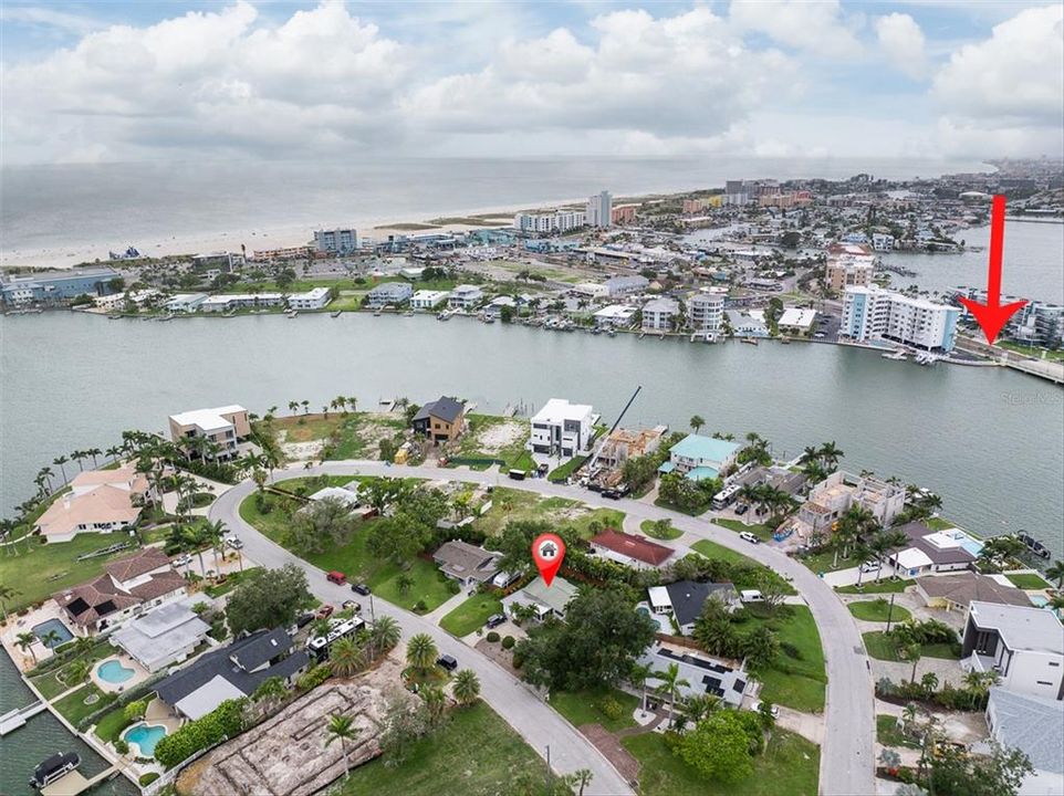 For Sale: $499,000 (2 beds, 1 baths, 1167 Square Feet)
